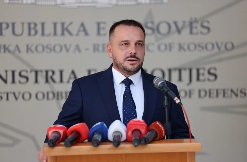  Në ditëlindjen e Zahir Pajazitit, ministri Maqedonci kujton shpirtin e guerilës shqiptare