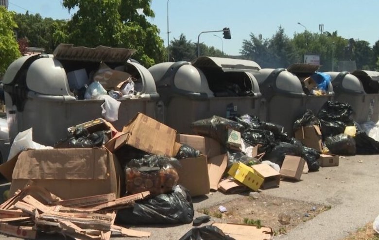  Zgjedhjet mbaruan por mbeturinat mbetën!