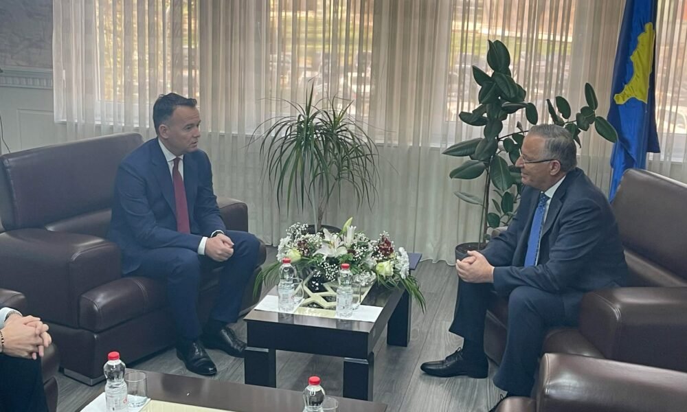 Peci numëron pesë vendimet e para që do t i bëjë si kryetar i Mitrovicës së Jugut