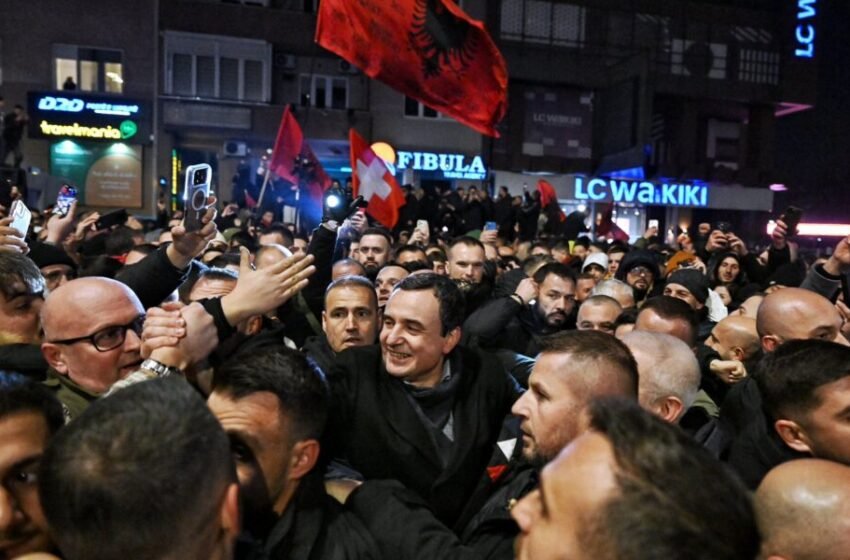  Albin Kurti i falënderon mërgimtarët që ia sollën “tri ditë më herët Vitin e Ri”