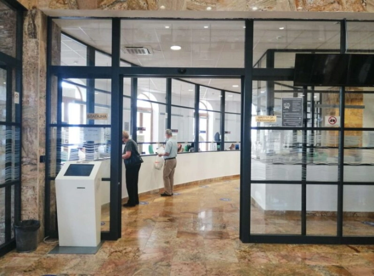  Sportelet dhe operatorët në Drejtorinë e NP “Ujësjellësi dhe Kanalizimi” do të punojnë deri në orën 15:30, nesër është ditë jopune