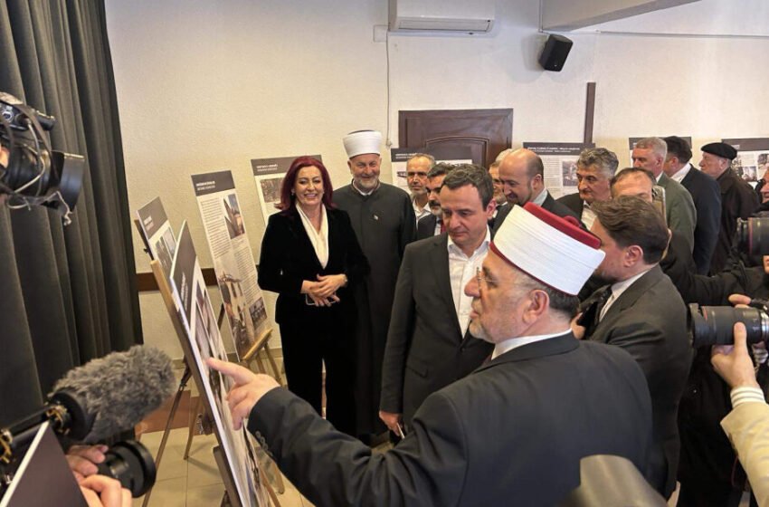  Ekspozitë në Prishtinë: sa xhami shkatërruan serbët në Bosnjë dhe Kosovë?