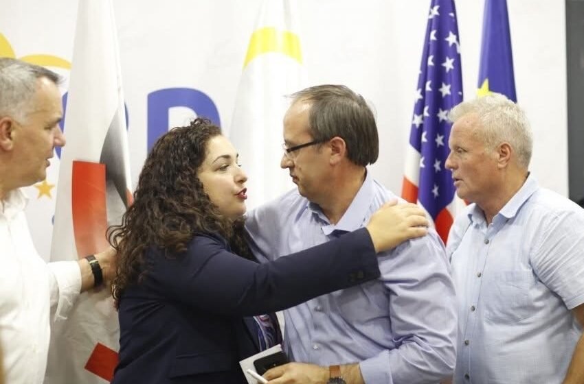  Avdullah Hoti tregon nëse e voton Vjosa Osmanin për presidente: Jo, jo, jo, jo