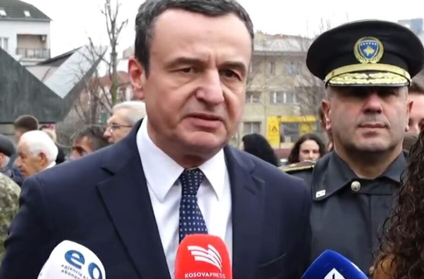  “Rënia e tyre i dha hov UÇK-së”, Kurti nderon Zahir Pajazitin me bashkëluftëtarë