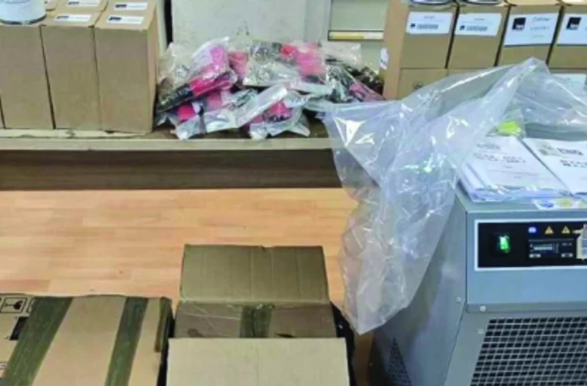  Doganat e Maqedonisë sekuestrojnë mbi 100 telefona, 2.3 tonë banane dhe qindra produkte të tjera