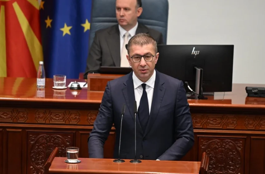  Mickoski: Absolutisht po mbahet llogari për përfaqësimin e drejtë, ligji është i gatshëm dhe së shpejti duhet të parashtrohet në Kuvend