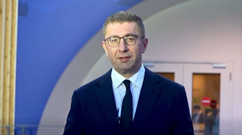  Mickoski para investitorëve në Davos i prezantoi projektet “Ura e Boshkut” dhe “Çebren dhe Galishte”