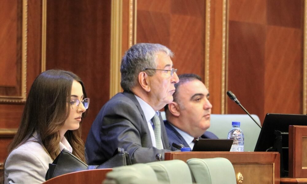 Dehari kthehet  në krye  të Kuvendit  eksponentë të VV së thanë se nuk e votojnë nënkryetarin e  Srpskas   Konjufca flet ndryshe