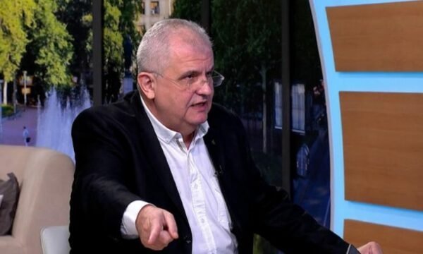 Çanak nuk e sheh të mundur një skenar lufte në Kosovë  Serbia s ka potencial për diçka të tillë