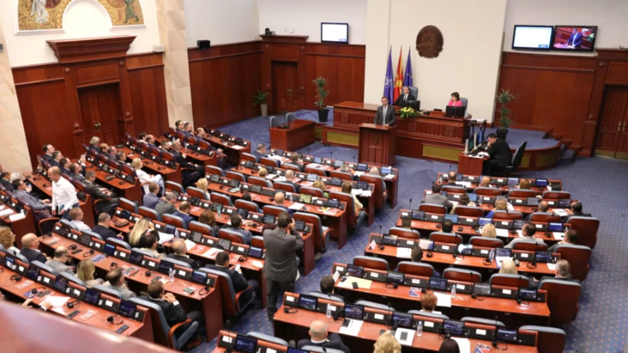 Kuvendi konfirmon dorëheqjen e zv  ministrit të Arsimit  Lulzim Aliut