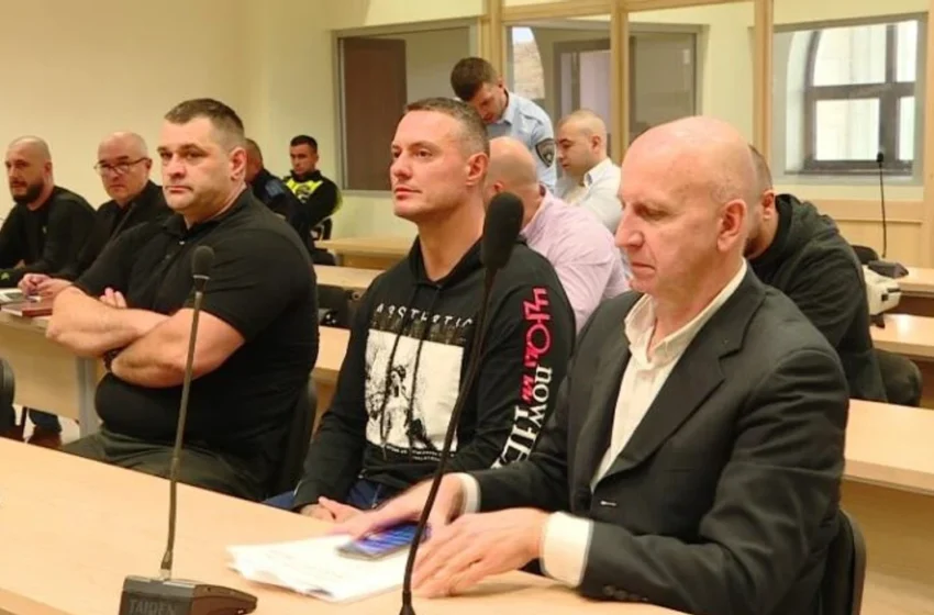  Gjykimi “Shtekli”: Prezantohen ekspertizat mjeko-ligjore dhe analizat e ADN-së, prokuroria pretendon se grupi ishte rreptësisht hierarkik