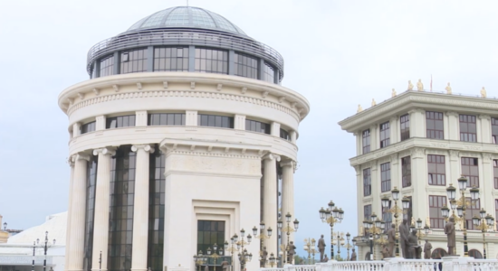 Prokuroria e RMV-së ngriti aktakuzë kundër drejtorit që mori ryshfet prej 50.000 eurosh