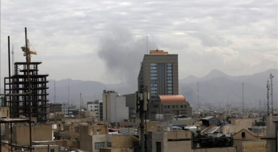 Irani thotë se kompleksi i pasurimit bërthamor në Natanz u godit përsëri në sulmin amerikano-izraelit