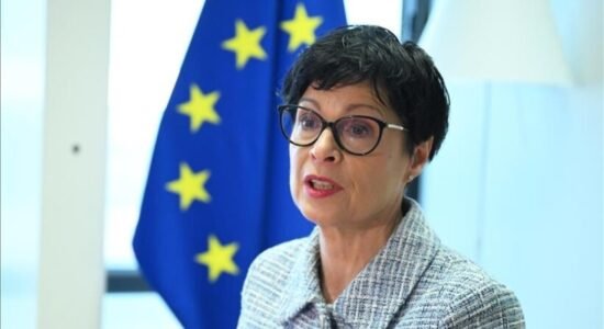 Komisionerja e Zgjerimit: Anëtarësimi i Ukrainës në BE deri në vitin 2027 është i pamundur