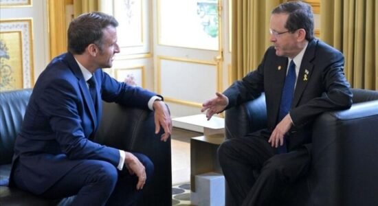 Macron thekson “nevojën urgjente për të parandaluar përshkallëzimin e mëtejshëm” në Liban