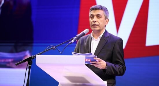 (VIDEO) Mexhiti porosit kreun e kushtetueses të mos merret me politikë