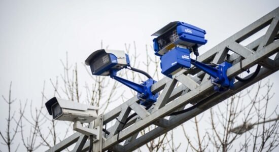 Kamerat e “Safe City” po instalohen edhe në Veles, sistemi duhet të fillojë të funksionojë në fund të korrikut