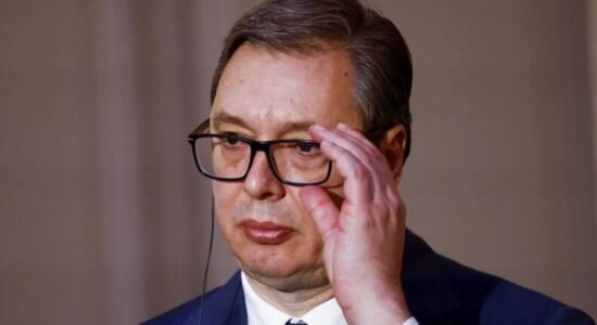 Vuçiq: Kemi siguruar agjendën e Kurtit për takimin me Macronin