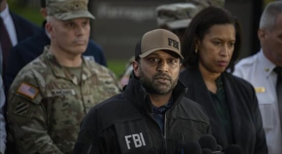 CNN: Hakerë të lidhur me Iranin depërtojnë në emailet personale të drejtorit të FBI-së