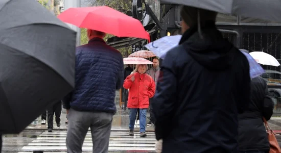 Reshje lokale shiu, borë në pjesët malore dhe rënie të temperaturave