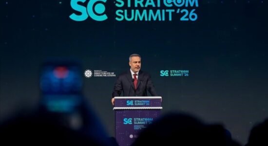 Kryediplomati turk: Sulmet e paligjshme ndaj Iranit po e shtyjnë rajonin drejt një lufte më të gjerë