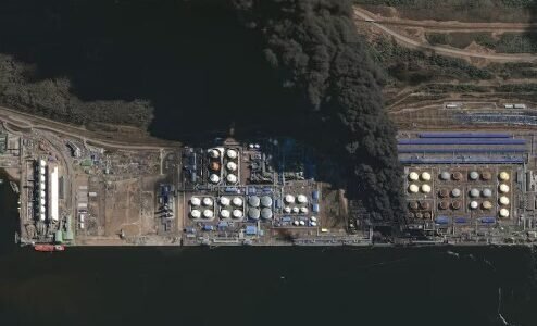 Ukraina sulmon Rusinë, dëmtohet një nga portet më të mëdha të eksportit të naftës