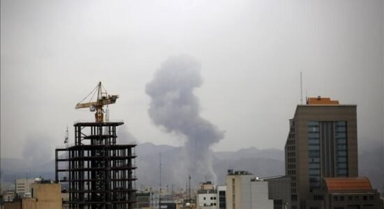 Sulmet amerikano-izraelite godasin aeroportin “Mehrabad” në Teheran dhe uzinën petrokimike në Tabriz