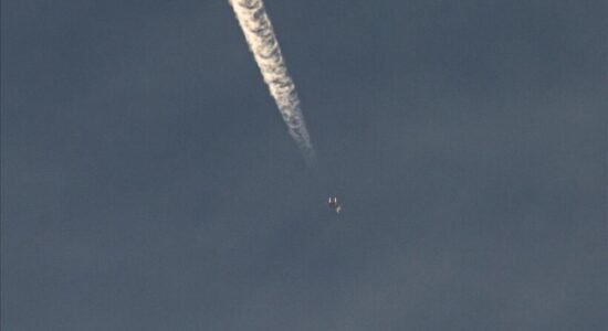 Irak, një sulm me raketa godet bazën ajrore pranë aeroportit të Bagdadit