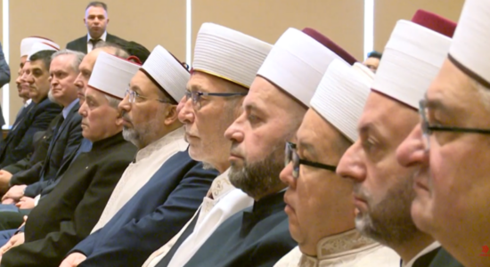 (VIDEO) “Njerëzimi po përballet me sfida që kërkojnë jo vetëm zgjidhje politike”