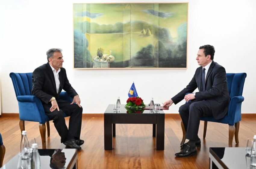  Shpërblehet “sakrifica” e Lulzim Hetemit, Kurti e emëron zëvendësministër