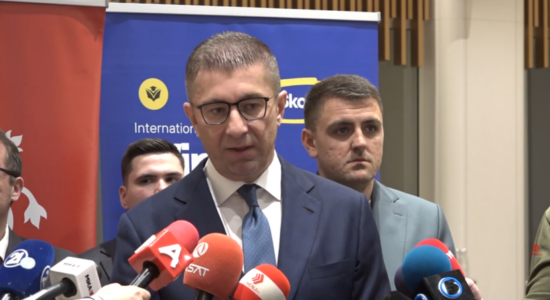 (VIDEO) Mickoski përjashton zgjedhjet e parakohshme, objektiv kanë 2028-ën