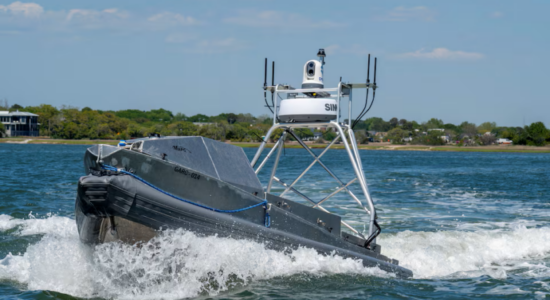 SHBA-të vendosin anije pa dronë në konflikt me Iranin