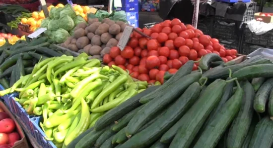 (VIDEO) Qytetarët: Shpenzimet po bëhen vështirë të përballueshme