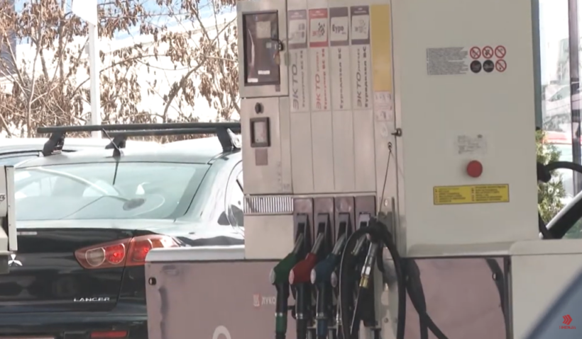  VIDEO  Pompat kufizojnë dizelin  autoritetet thonë se rezervat janë stabile