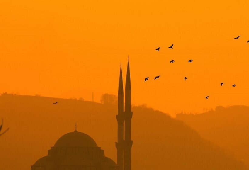  Besimtarët myslimanë sot festojnë Fitër Bajramin