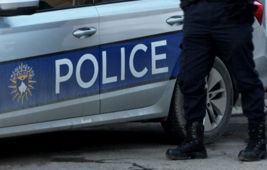  Policia ngelin pa çorape dhe pizhame të dimrit edhe këtë vit, tenderi u pezullua për shkak të disa fijeve të perit