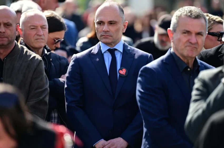  Filipçe: Nuk ka fjalë që mund të përshkruajnë dhimbjen dhe pikëllimin e familjarëve të viktimave të Koçanit