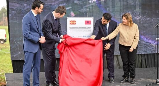 (VIDEO) Maqedonia e Veriut lidhet me të gjithë fqinjët me sistemin energjetik