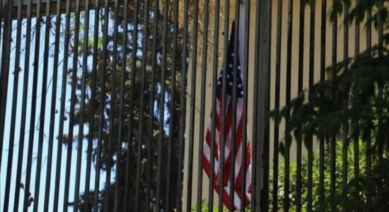 Sulmi iranian ndaj Ambasadës së SHBA-së në Arabinë Saudite shkaktoi më shumë dëme sesa u raportua