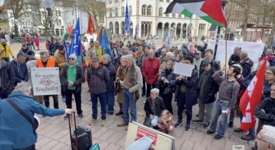 Protestues në Gjermani kundërshtojnë marrëveshjen e mundshme të Volkswagen me Izraelin për mbrojtje