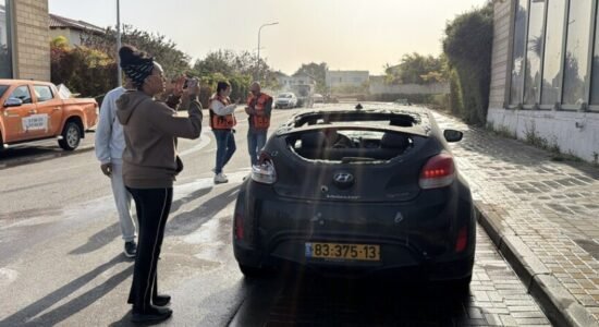 Sulmi me raketa iraniane në zonën e Tel Avivit plagos një person