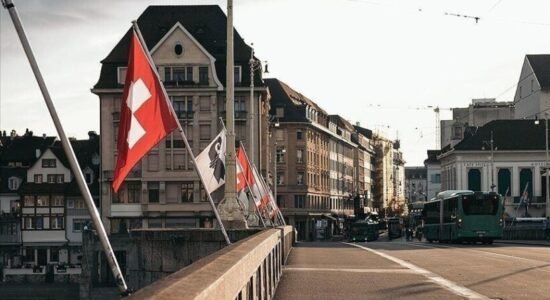 Zvicra do të thërrasë ambasadorin izraelit lidhur me ligjin e dënimit me vdekje për palestinezët