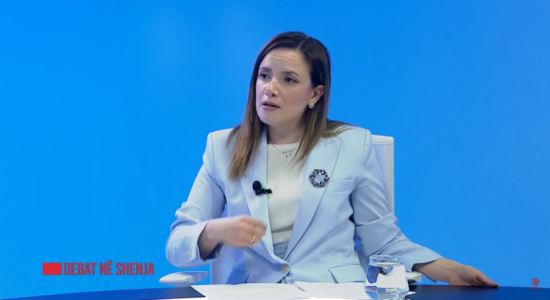 (VIDEO) Deputetja Musa: Grupi i punës po shqyrton çështjen e jurisprudencës në shqip