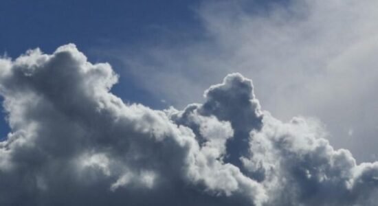 Mot me vranësira të ndryshueshme dhe më freskët me periudha me diell