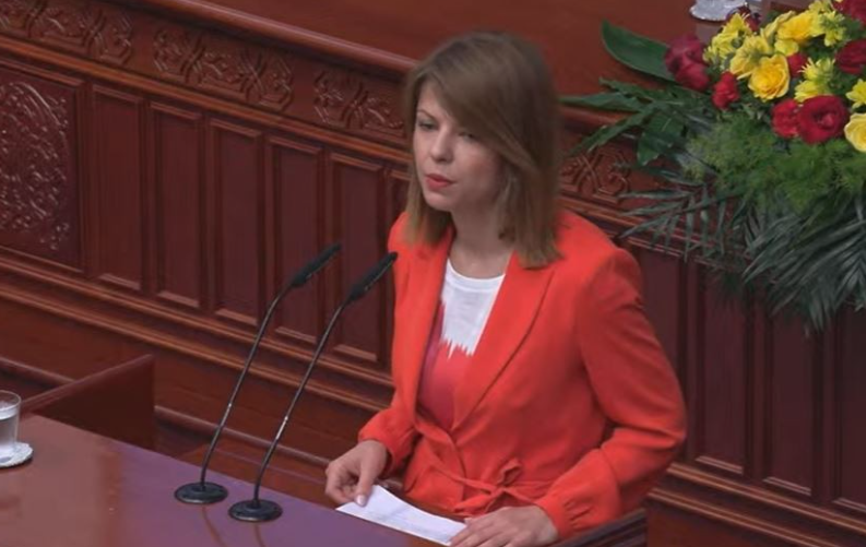  VIDEO  LSDM dorëzoi propozim ligj për uljen e tvsh së së derivateve nga 18 në 5  