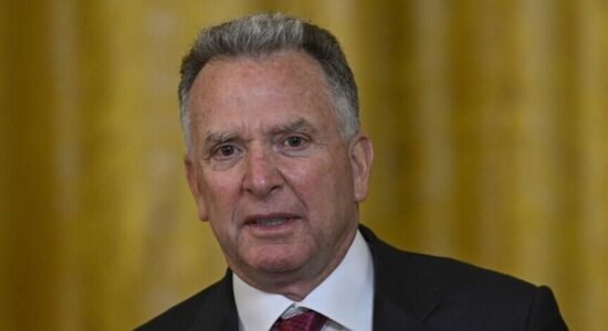 Witkoff dhe Kushner nga SHBA dhe Araghchi dhe Ghalibaf nga Irani do të marrin pjesë në bisedimet në Islamabad