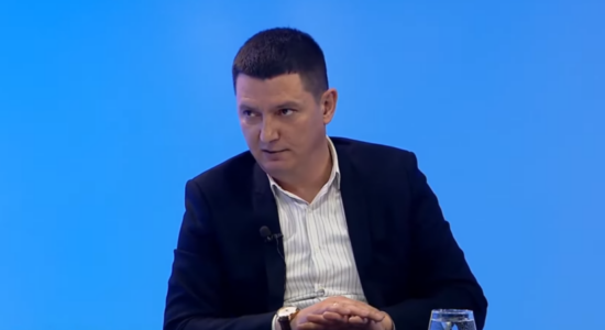 Shaqiri: Kërkesa ime ishte edhe në gjuhën shqipe, “shqipes” as vulë në Kuvend nuk i vendosin