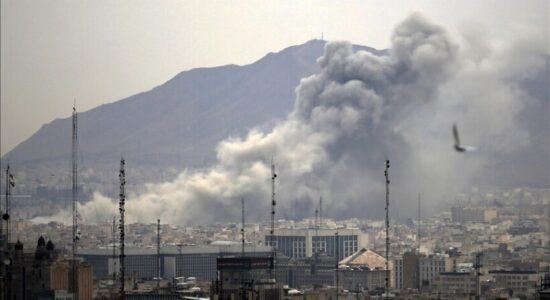 Vdes kryetari i Këshillit Strategjik të Iranit pas plagëve të marra në sulmin amerikano-izraelit