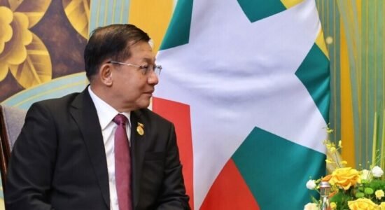 Ish-kreu i juntës bën betimin si president i ri i Mianmarit