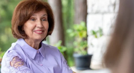 Siljanovska-Davkova uron Pashkët: Të bashkohemi rreth vlerave të dashurisë dhe respektit të ndërsjelltë